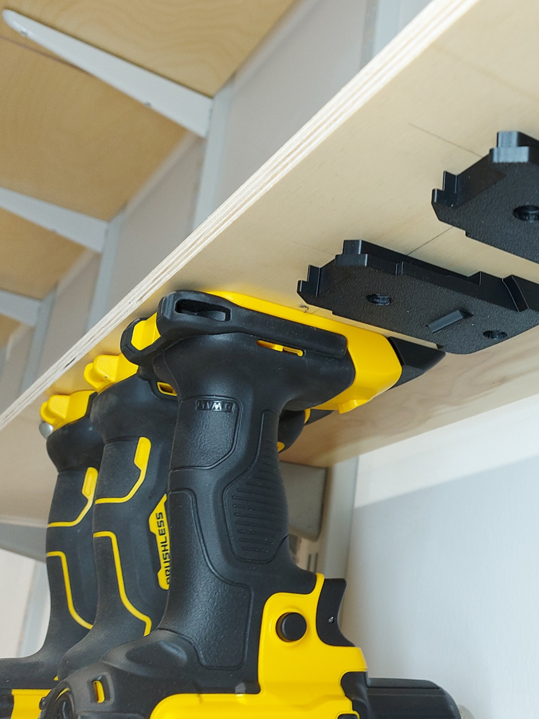 DeWalt 20v gép akasztó (6db)